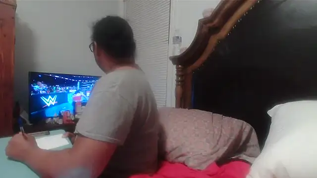 Snapshot of ebonyred chatting on April 14, 2026, 1:32 am ebonyred online show from April 14, 2026, 1:32 am