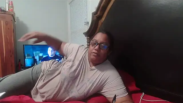 Snapshot of ebonyred chatting on January 31, 2026, 7:23 pm ebonyred online show from January 31, 2026, 7:23 pm