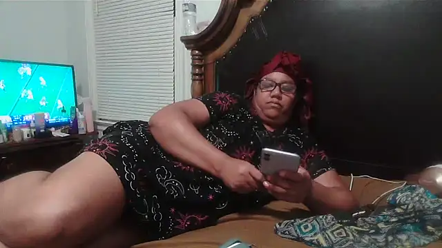 Snapshot of ebonyred chatting on October 19, 2025, 2:47 am ebonyred online show from October 19, 2025, 2:47 am