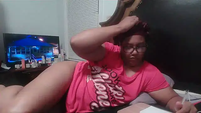 Snapshot of ebonyred chatting on March 18, 2026, 12:58 am ebonyred online show from March 18, 2026, 12:58 am