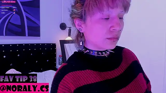 Snapshot of hey_noraly chatting on May 12, 2026, 4:09 am hey noraly online show from May 12, 2026, 4:09 am
