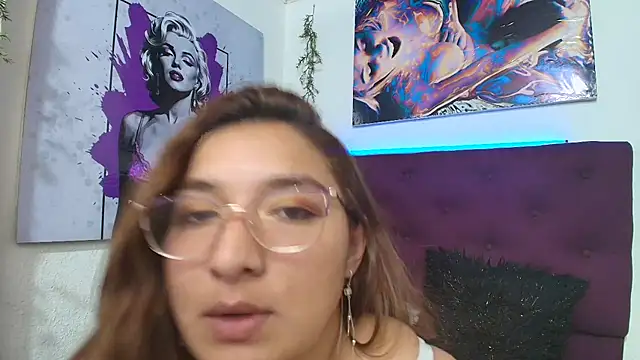  sweetcarla online show from February 13, 2026, 9:37 pm