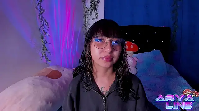 arysUwU online show from February 6, 2025, 12:54 am