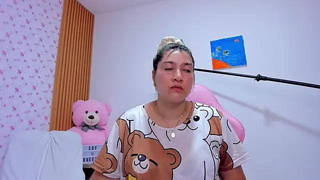 Soyqueen online show from May 10, 2026, 3:10 am