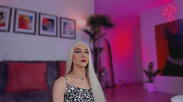 Snapshot of Taylor__foxxx chatting on October 25, 2025, 5:39 am Taylor foxxx online show from October 25, 2025, 5:39 am