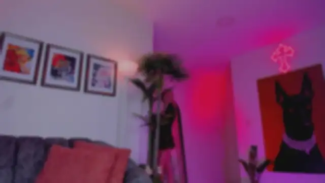 Snapshot of Taylor__foxxx chatting on October 24, 2025, 5:17 am Taylor foxxx online show from October 24, 2025, 5:17 am