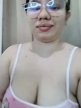 Snapshot of Danzel1105 chatting on January 15, 2026, 1:03 pm Danzel1105 online show from January 15, 2026, 1:03 pm