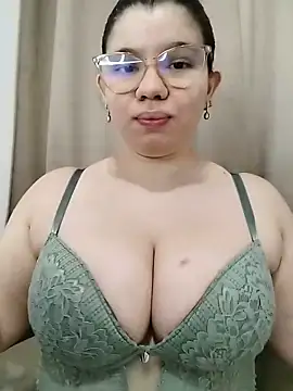 Danzel1105 online show from April 9, 2026, 11:11 pm