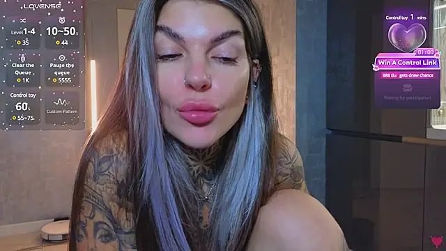 tattooedBabyy online show from February 20, 2025, 4:03 pm