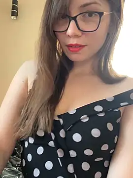 Snapshot of EvaRoss_ chatting on March 8, 2025, 3:24 pm EvaRoss online show from March 8, 2025, 3:24 pm