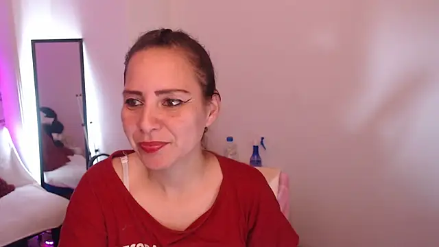 Snapshot of camila_delarosa chatting on September 24, 2025, 4:24 pm camila delarosa online show from September 24, 2025, 4:24 pm