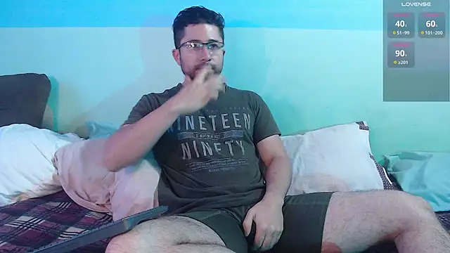 Snapshot of teddy_foster chatting on January 14, 2025, 12:56 pm teddy foster online show from January 14, 2025, 12:56 pm