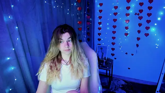 Snapshot of Sweet_me_ chatting on March 21, 2026, 6:58 am Sweet me online show from March 21, 2026, 6:58 am