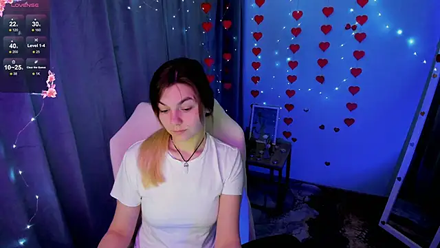 Snapshot of Sweet_me_ chatting on April 10, 2026, 5:47 am Sweet me online show from April 10, 2026, 5:47 am