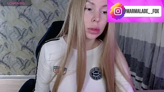 Snapshot of Marmalade_Fox chatting on May 21, 2026, 4:59 pm Marmalade Fox online show from May 21, 2026, 4:59 pm
