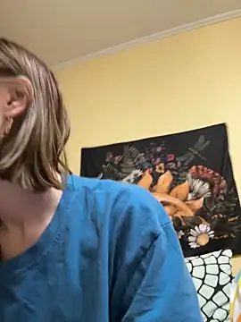 Crayzy Luv online show from January 15, 2025, 5:26 pm