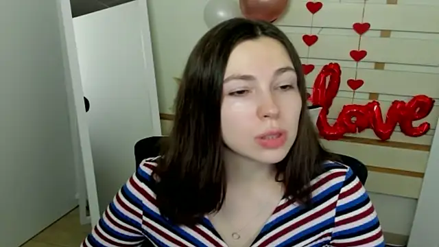 Lexy flower online show from February 27, 2025, 1:38 pm