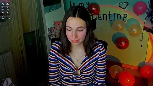 Lexy flower online show from February 13, 2025, 4:39 pm