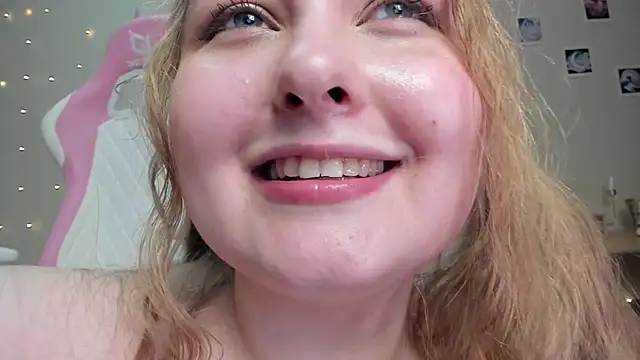 teencute online show from February 2, 2025, 9:07 am