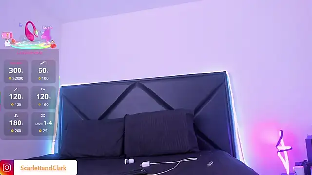 ScarlettAndClark online show from September 19, 2025, 1:26 pm