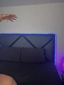 ScarlettAndClark online show from September 30, 2025, 9:10 pm