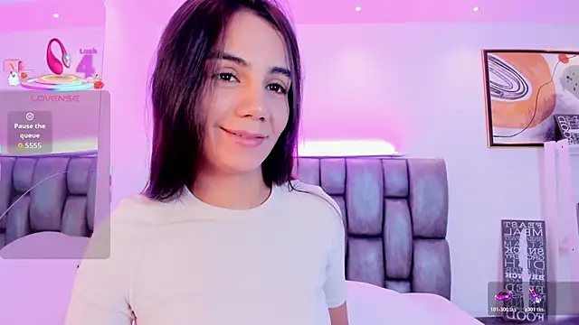 martina mancini online show from October 18, 2025, 1:02 pm