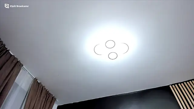 Snapshot of fireflowers_ chatting on February 24, 2026, 9:37 pm fireflowers online show from February 24, 2026, 9:37 pm