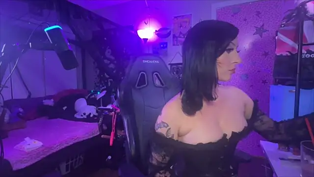 marleymaxwell online show from April 26, 2026, 6:43 am