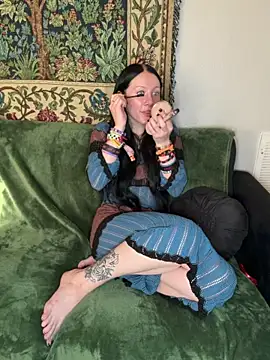 Snapshot of marleymaxwell chatting on August 1, 2026, 1:03 am marleymaxwell online show from August 1, 2026, 1:03 am