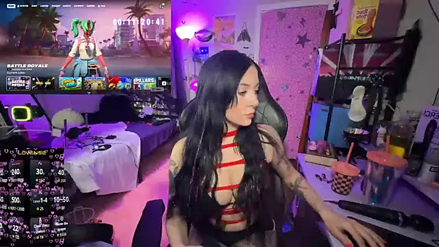 Snapshot of marleymaxwell chatting on June 20, 2026, 6:40 am marleymaxwell online show from June 20, 2026, 6:40 am