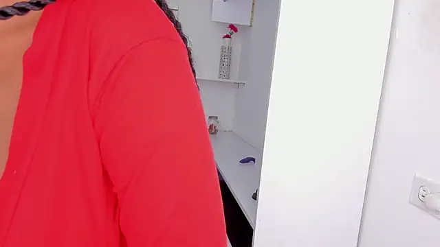 Alejandra Dunn online show from November 8, 2025, 1:36 pm