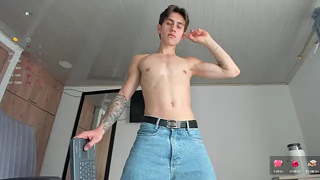 manucute 23  online show from February 25, 2025, 3:42 pm