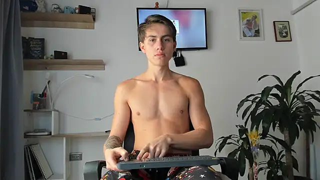 Snapshot of manucute_23_ chatting on February 13, 2026, 2:17 pm manucute 23 online show from February 13, 2026, 2:17 pm