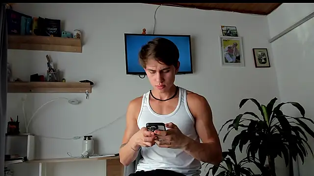 Snapshot of manucute_23_ chatting on February 27, 2026, 7:57 pm manucute 23 online show from February 27, 2026, 7:57 pm