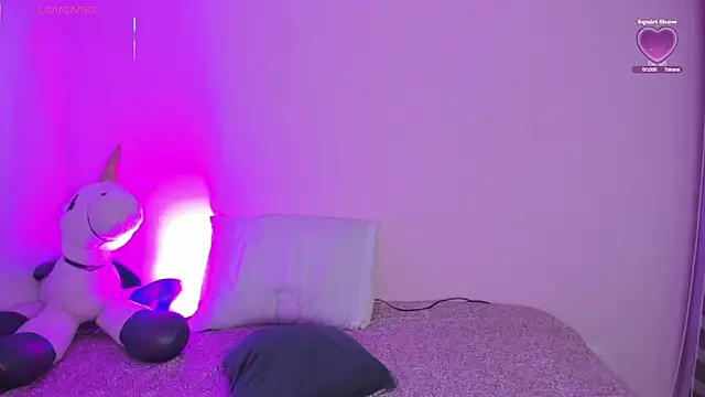 Oriana Guzman online show from October 22, 2025, 2:55 am