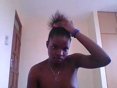 Snapshot of hotgal1112 chatting on September 12, 2025, 9:42 am hotgal1112 online show from September 12, 2025, 9:42 am