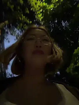 Aiko Yumi online show from June 6, 2026, 8:14 pm