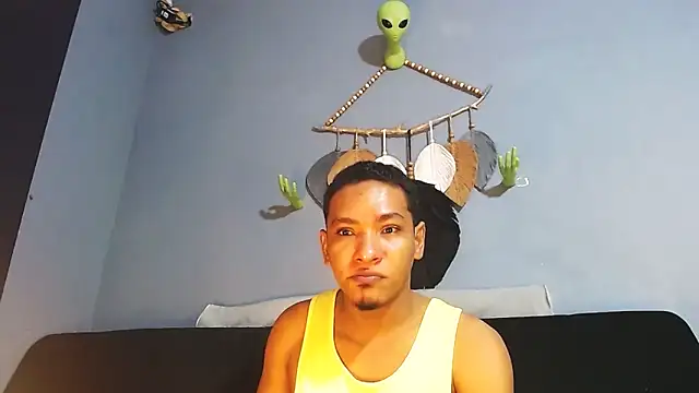 Snapshot of Grandeygruesa1 chatting on May 30, 2026, 8:42 am Grandeygruesa1 online show from May 30, 2026, 8:42 am