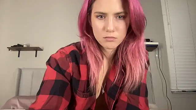 Snapshot of NatalieKneals chatting on December 5, 2024, 4:59 am NatalieKneals online show from December 5, 2024, 4:59 am