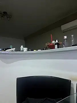 Milf Abigail online show from October 30, 2025, 3:49 am