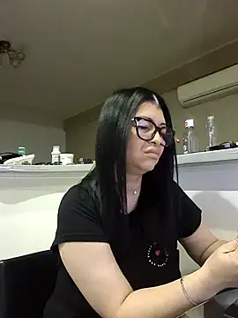 Milf Abigail online show from October 31, 2025, 3:36 am