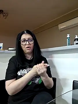 Milf Abigail online show from February 28, 2026, 3:06 am