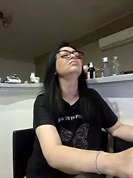 Milf Abigail online show from November 23, 2025, 10:53 pm