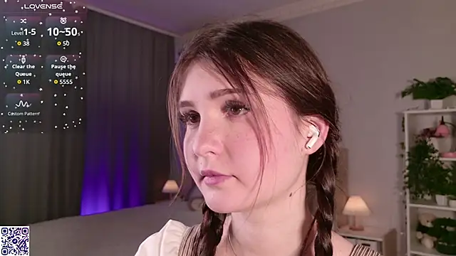 LeraKit online show from September 22, 2025, 2:45 pm