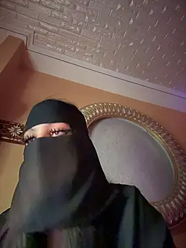 ORLA86 online show from November 14, 2025, 10:46 pm