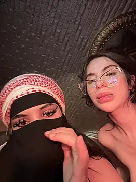 ORLA86 online show from October 4, 2025, 12:23 am