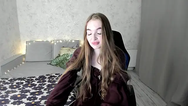 LissaCain online show from November 15, 2025, 6:01 pm