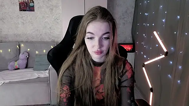 LissaCain online show from May 22, 2026, 8:18 pm
