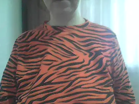 Snapshot of AnaXBerry chatting on March 29, 2026, 6:48 am AnaXBerry online show from March 29, 2026, 6:48 am