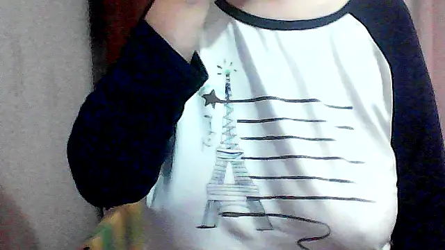 Snapshot of AnaXBerry chatting on November 25, 2025, 6:30 pm AnaXBerry online show from November 25, 2025, 6:30 pm